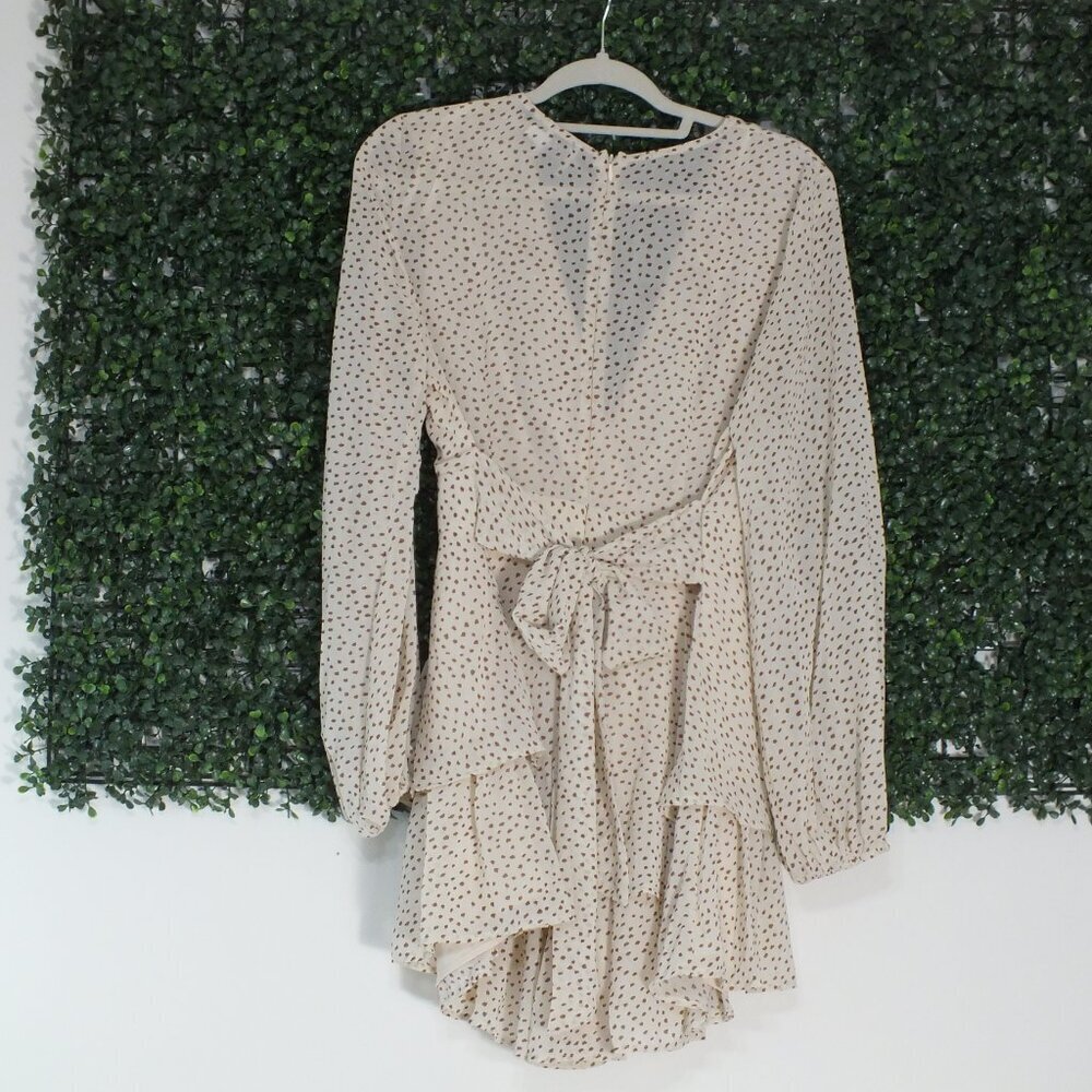 PRINCESS POLLY Women Beige STRING OF LOVE ROMPER Tie Zip Sheer V-Neck Size 10 - Picture 6 of 12